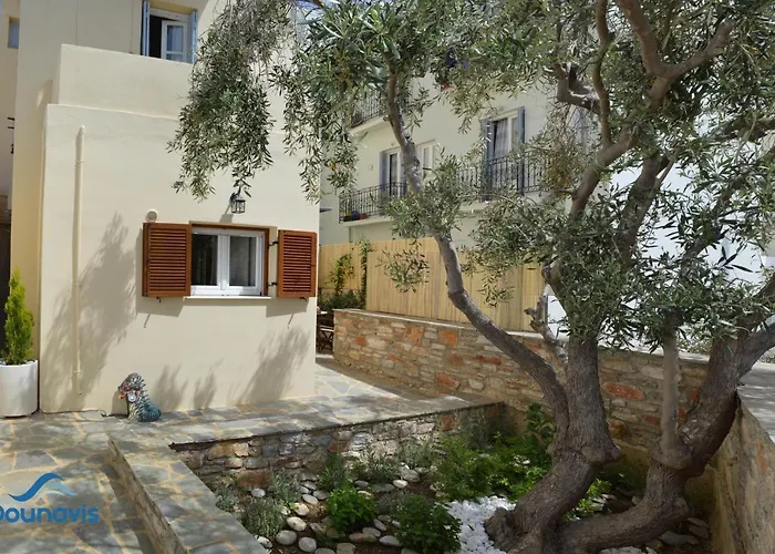 アパート Dounavis Homes: The Hidden Olive